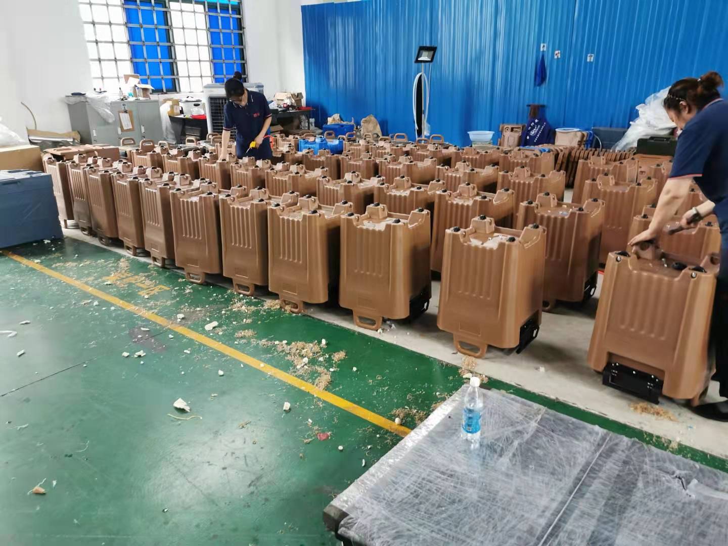 意大利企業采購800個滾塑保溫桶